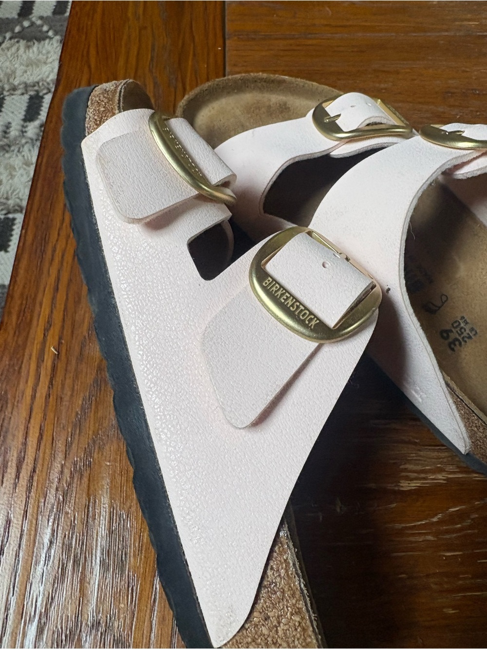 Women’s Birkenstocks 39 8-8.5 light rose